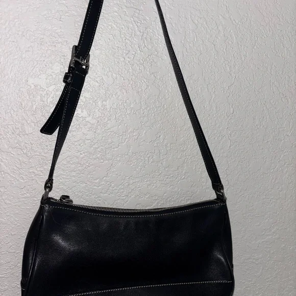 Vintage black COACH shoulder bag - Picture 1 of 5
